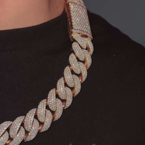 Jumbo Cuban Chain video