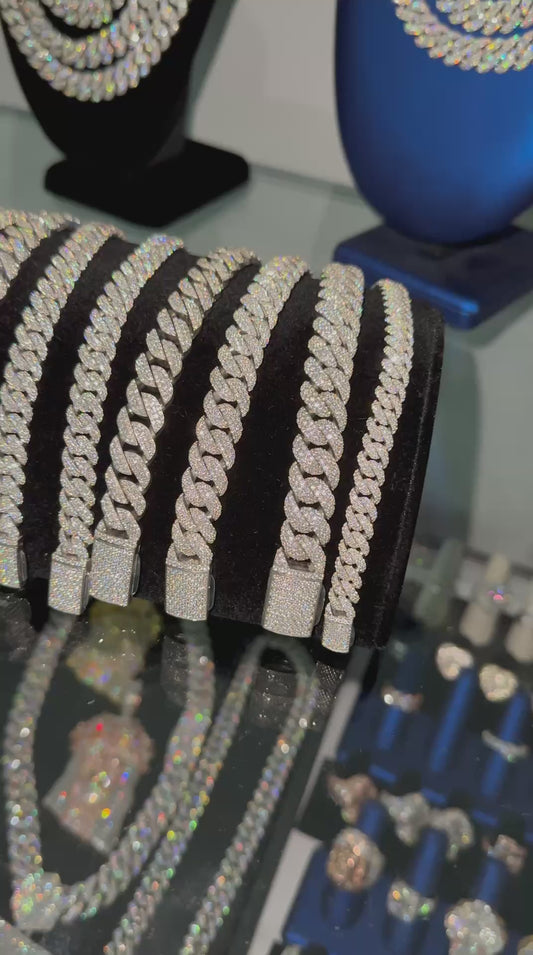 Cuban Bracelet Selection video