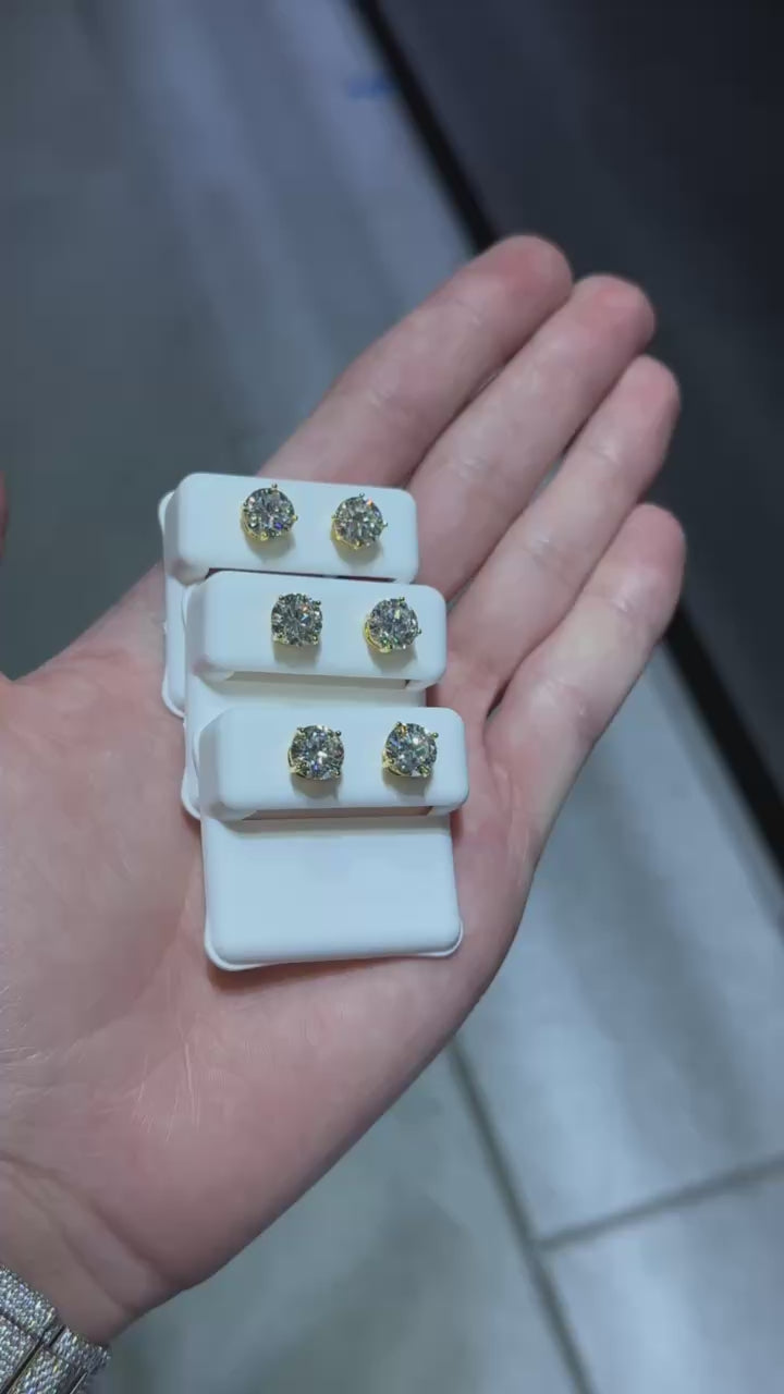 Big Pointer Studs product video
