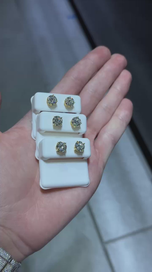 Big Pointer Studs product video